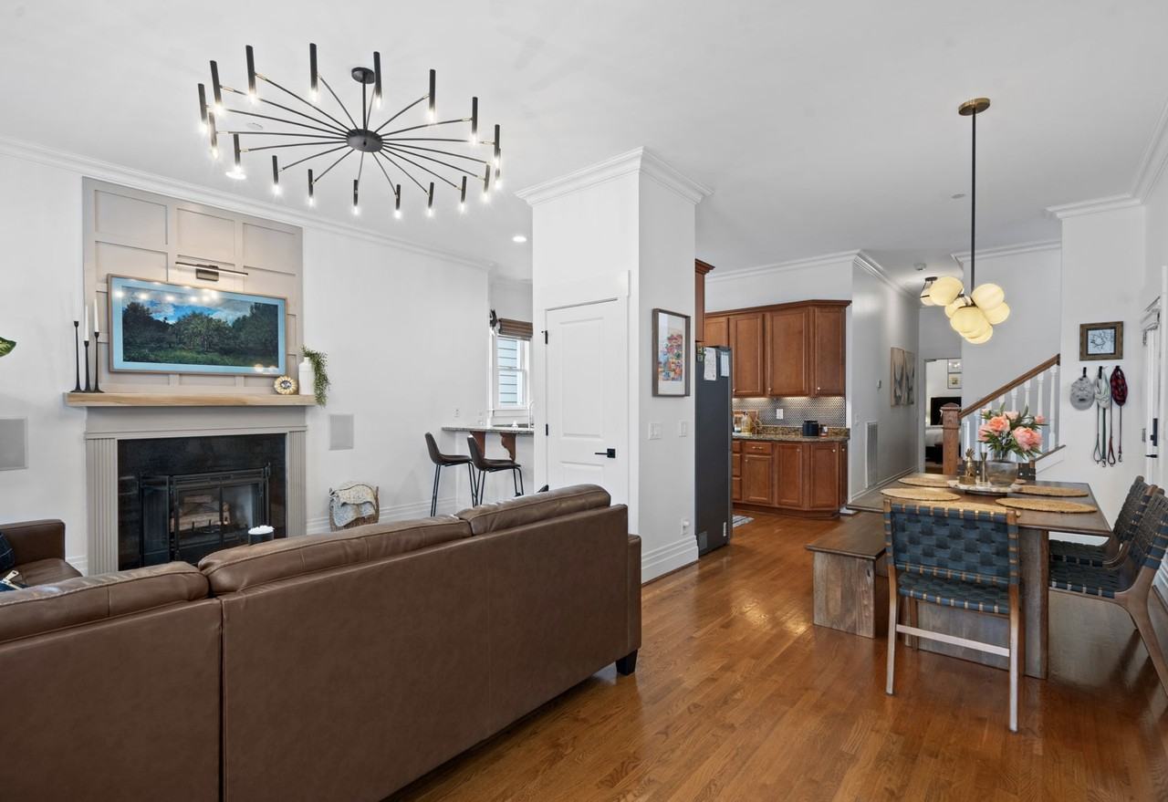 315 Augusta Ave #NA - Photo 3 of 19