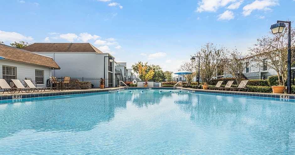 Fountain Square Apartments - Photo 4 of 33