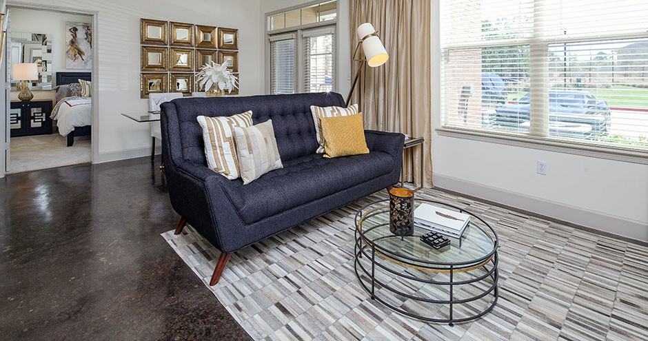 West M Apartment Homes - Photo 4 of 28