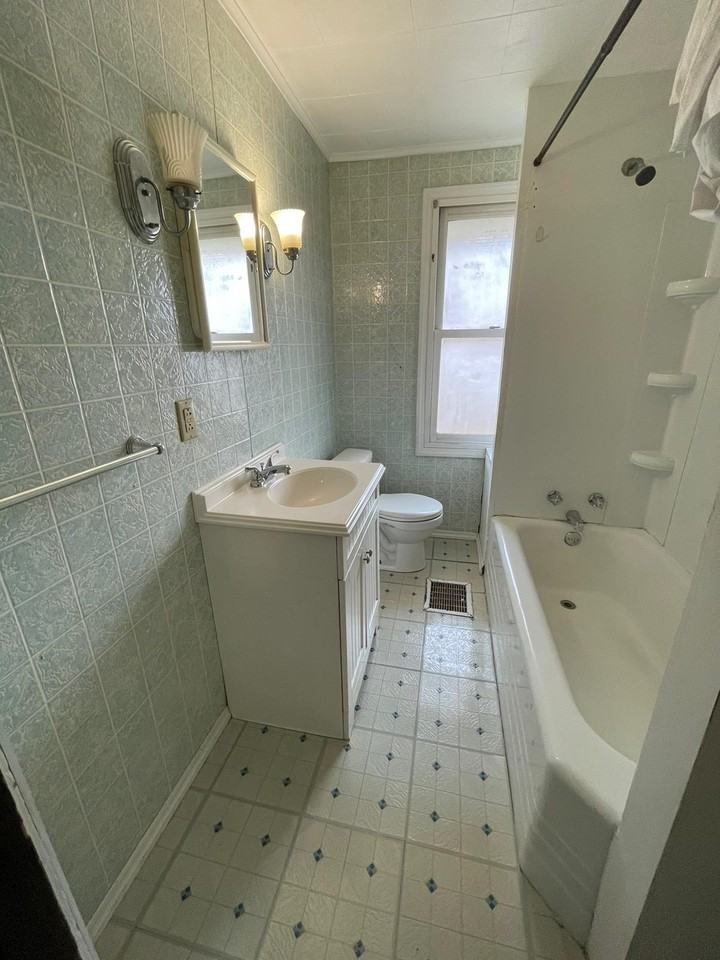 1608 Woodmont Avenue - Photo 6 of 10