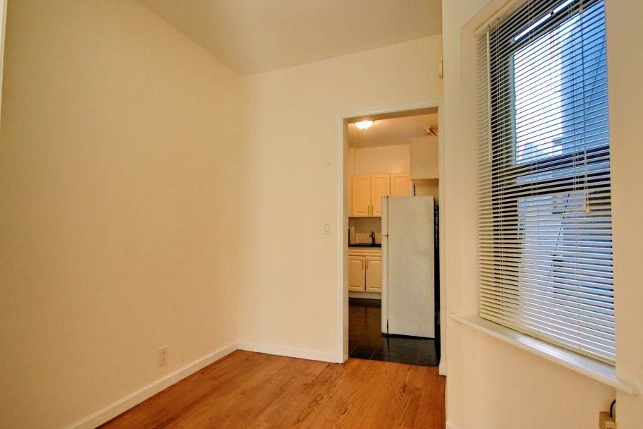 124 Macdougal St #15 - Photo 3 of 6