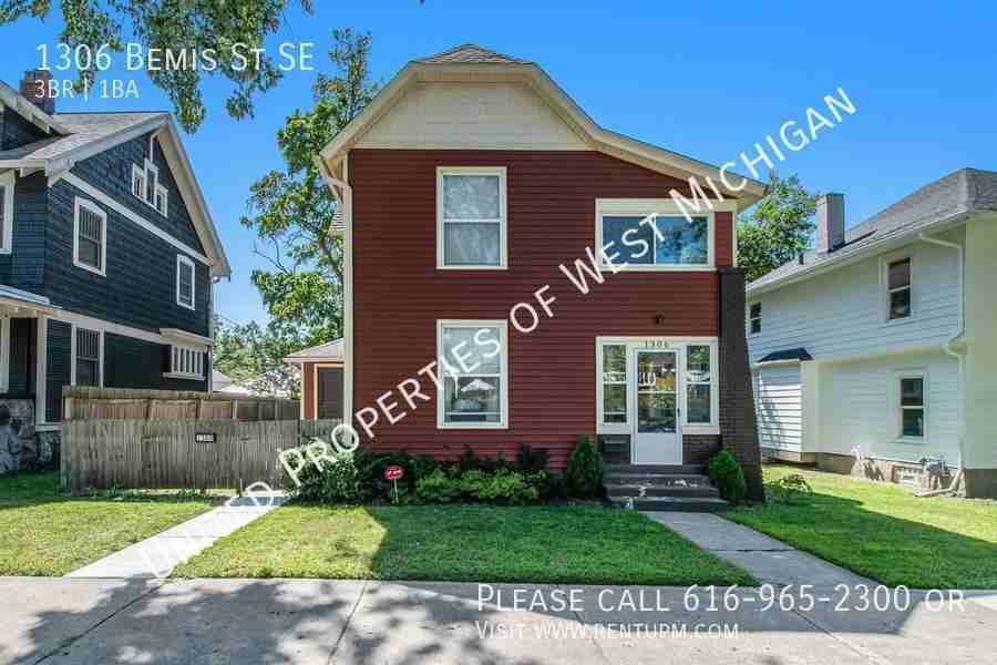 1306 Bemis St Se - Photo 2 of 2