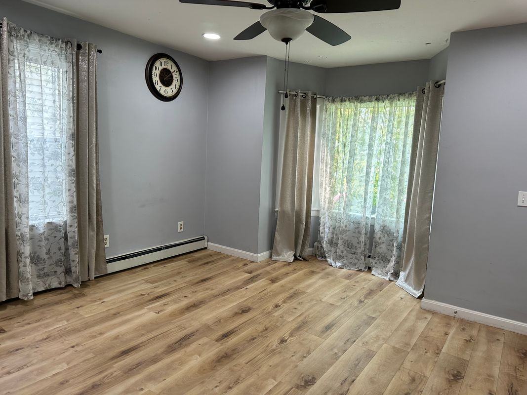 52 Union St - Photo 2 of 5