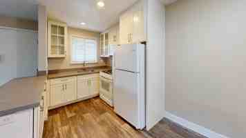 featured image of 7 Merrydale Rd #8
