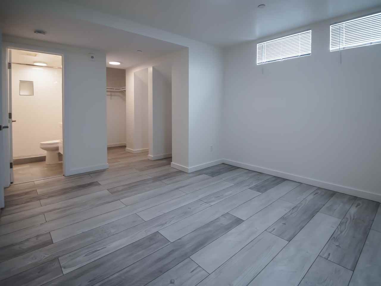 533 Clayton St #7 - Photo 4 of 10