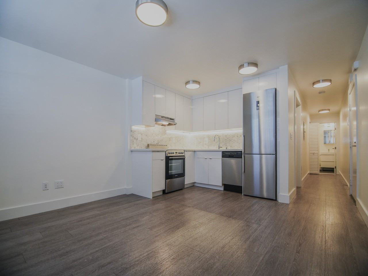 643 Webster St #1 - Photo 2 of 11