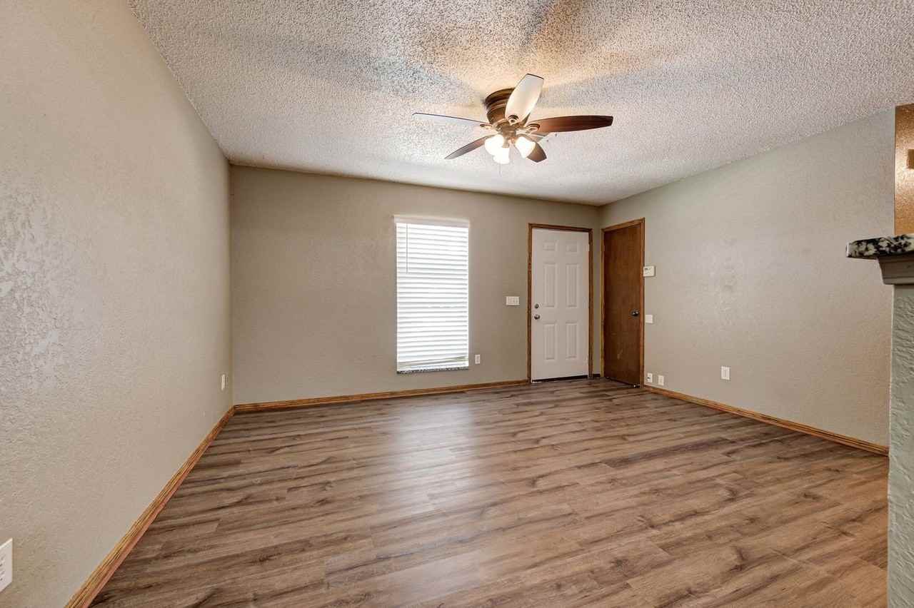 830 W Perry Dr - Photo 6 of 27
