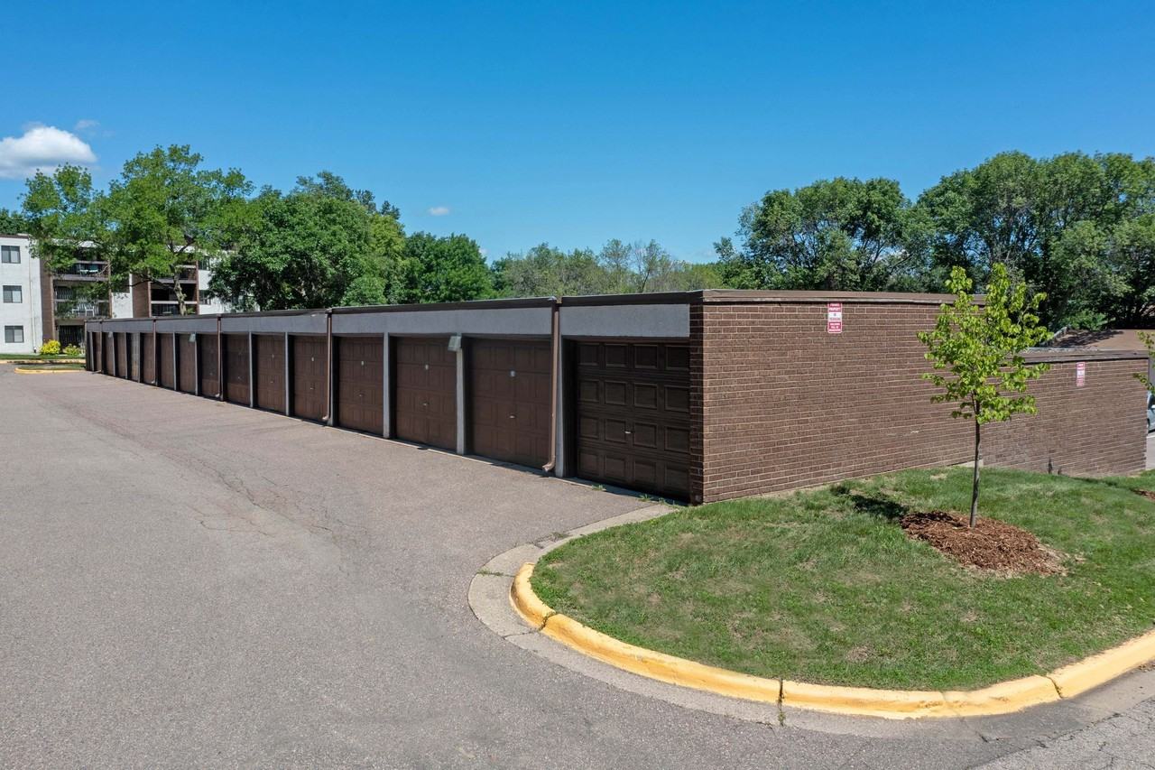 1596 Millpond Court - Photo 3 of 8