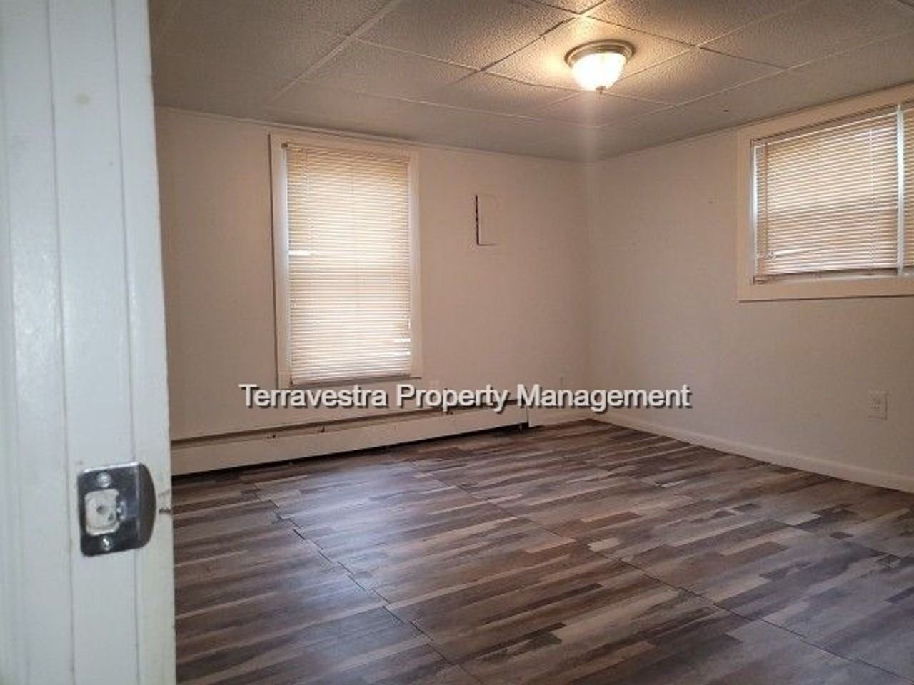 422 North High Street - Photo 2 of 12