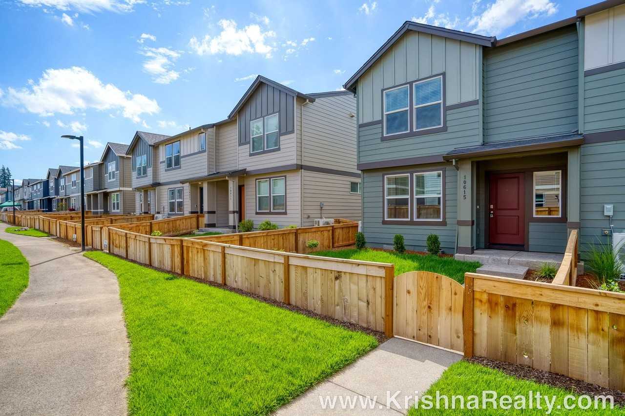 10615 Ne 120th Pl - Photo 3 of 21