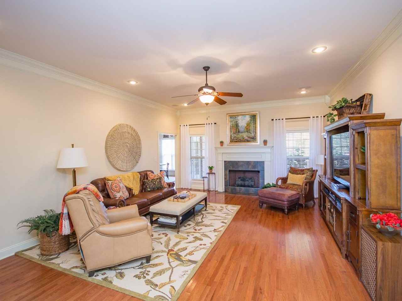 19 Wax Lane Southwest - Photo 4 of 43