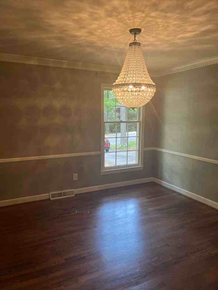 10 Queensbury Rd - Photo 4 of 27