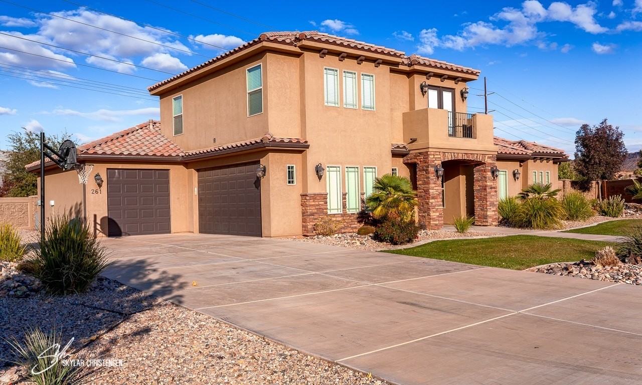 261 E Pleasant View Ln - Photo 2 of 27