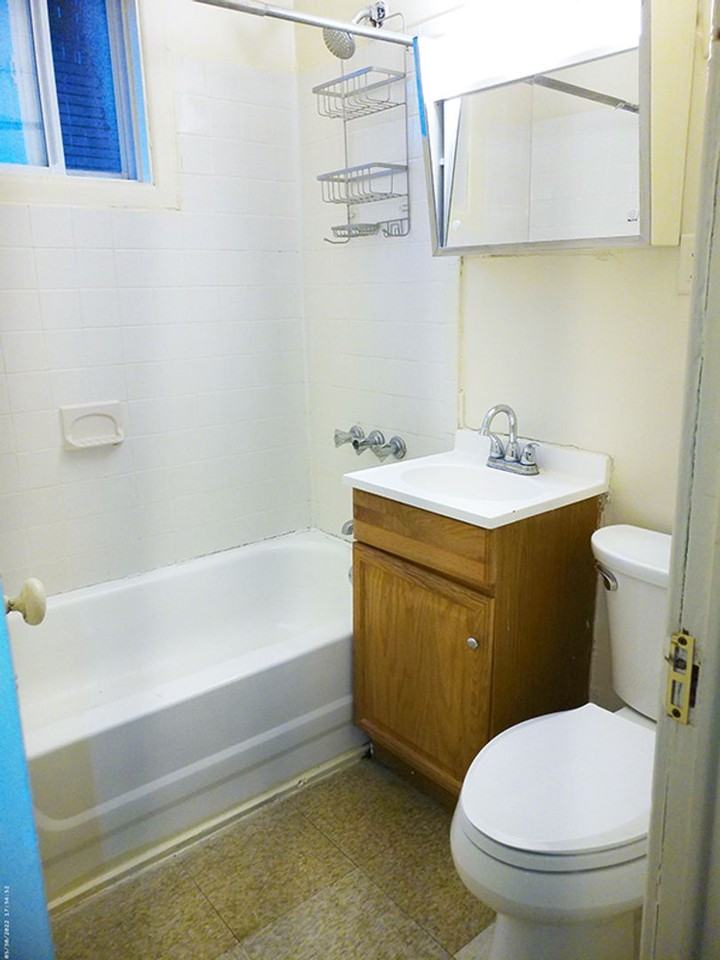 1020 Madison St - Photo 7 of 27