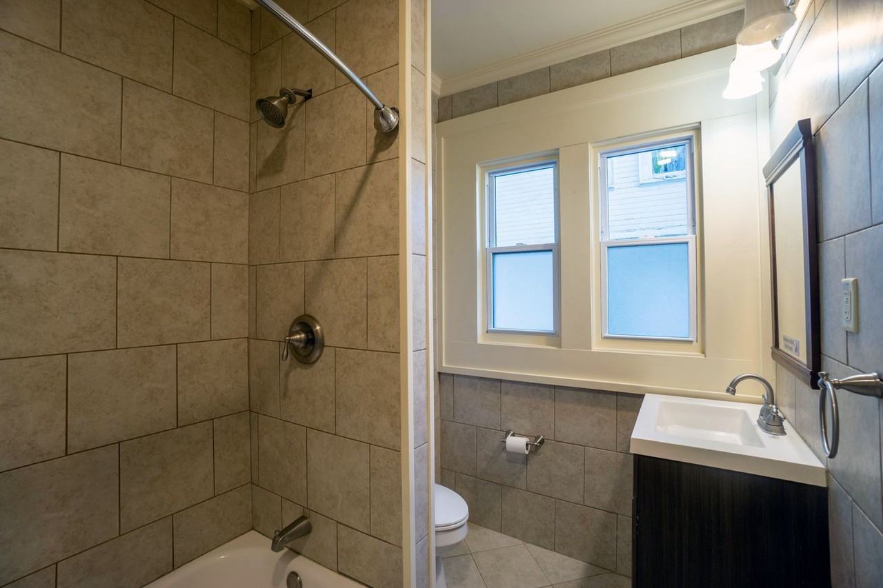 317 Greenwood Pl - Photo 4 of 22