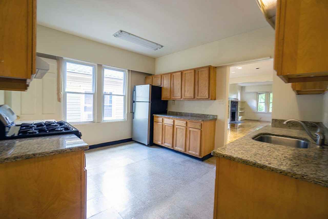 722 Euclid Ave - Photo 2 of 20
