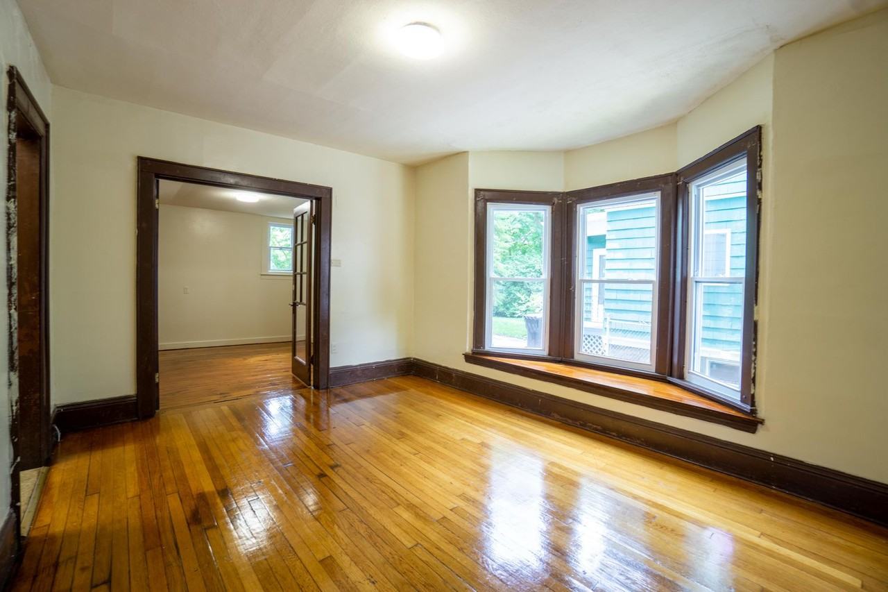 108 Avondale Pl - Photo 3 of 27