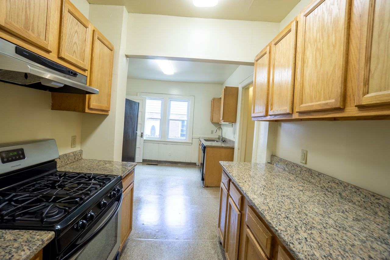 108 Avondale Pl - Photo 7 of 27