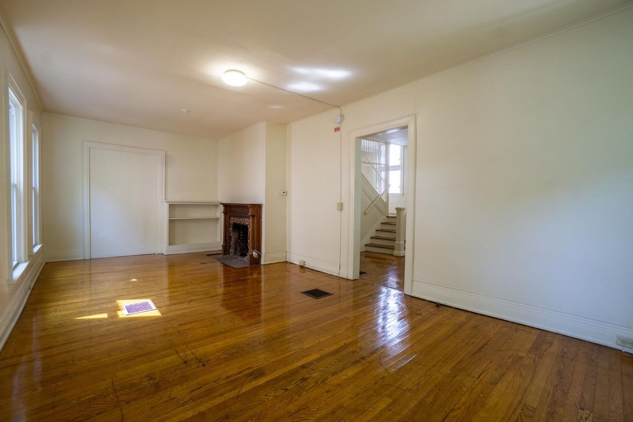 116 Victoria Pl - Photo 3 of 39