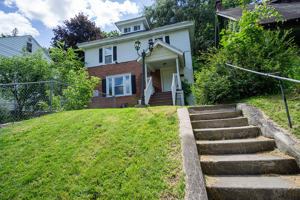 featured image of 250 Greenwood Pl