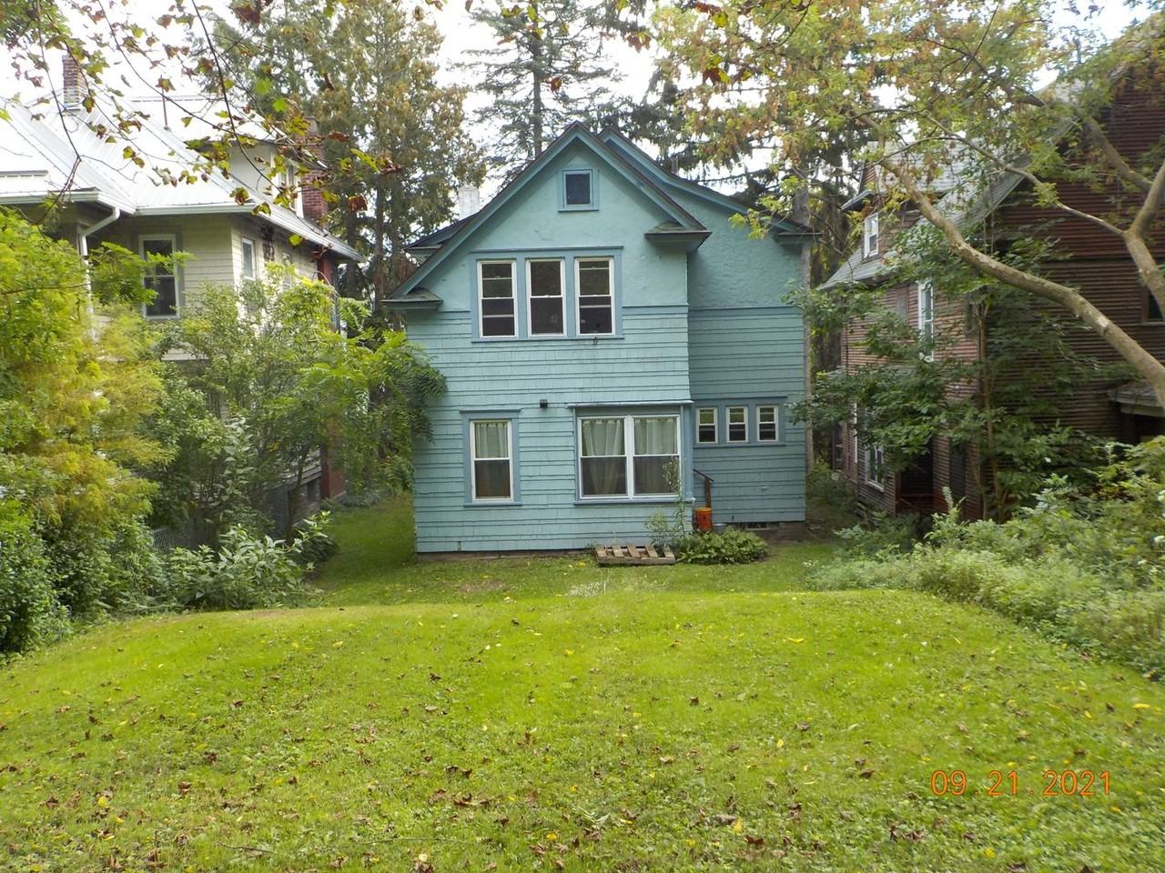 328 Greenwood Pl - Photo 5 of 24