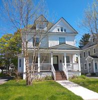 featured image of 515 Allen St