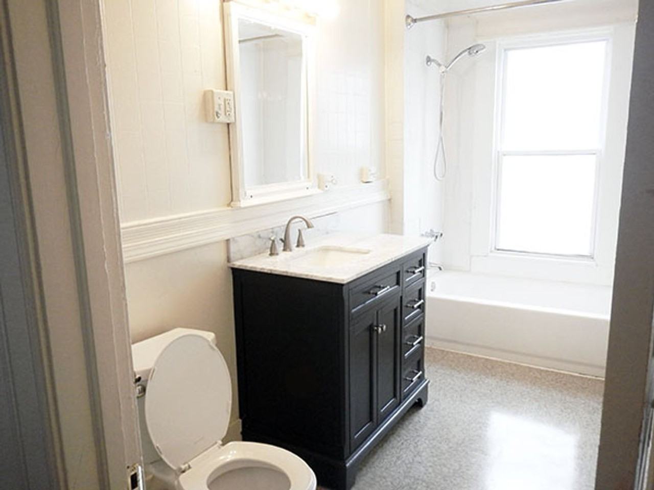 515 Allen St - Photo 6 of 27