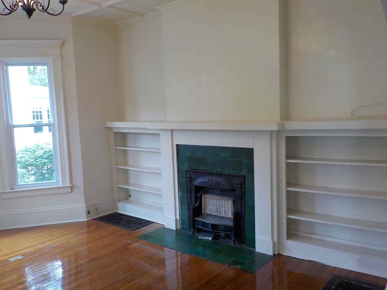 515 Allen St - Photo 5 of 27