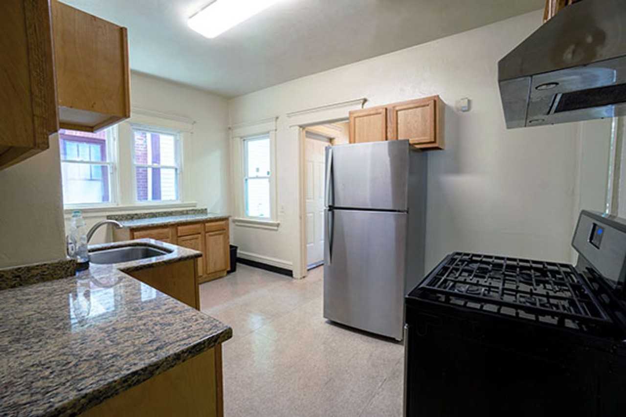 706 Euclid Ave - Photo 2 of 35
