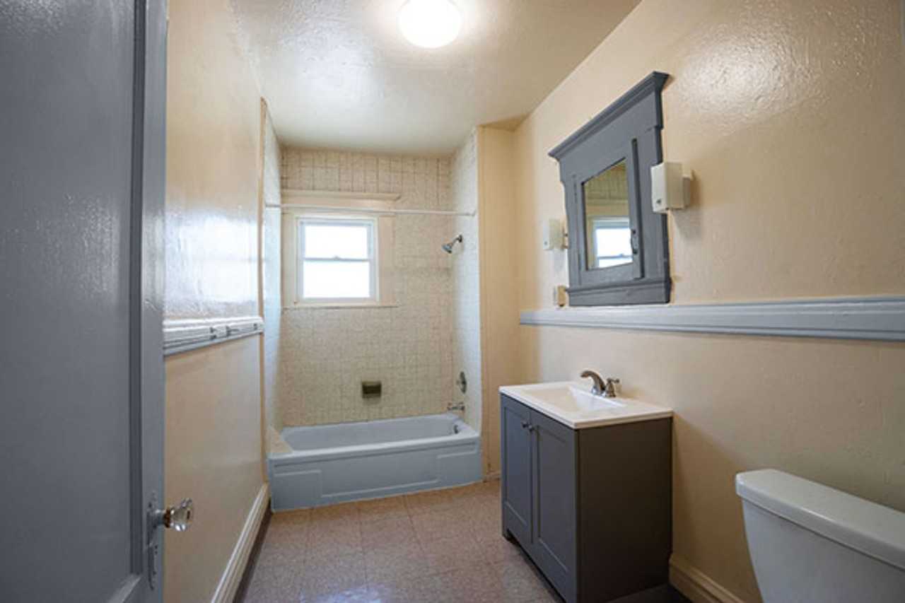 706 Euclid Ave - Photo 4 of 35