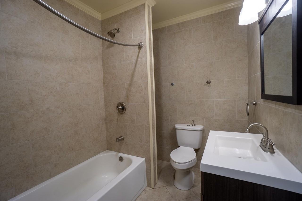 815 Maryland Ave - Photo 5 of 21