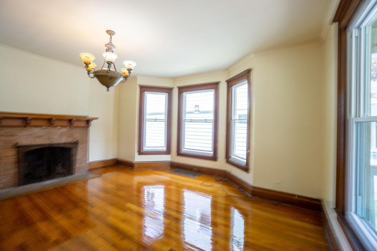 817 Euclid Ave - Photo 3 of 33