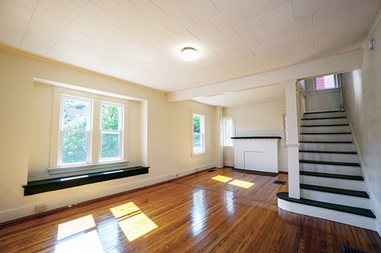 948 Ackerman Ave - Photo 4 of 50