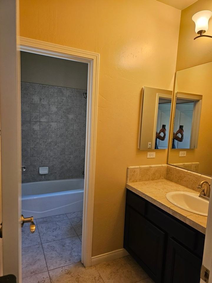 12613 Lincolnshire Dr - Photo 6 of 22