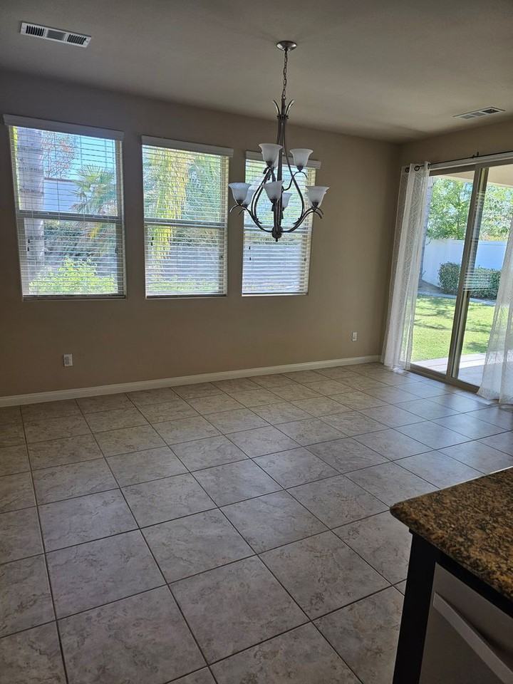 12613 Lincolnshire Dr - Photo 7 of 22