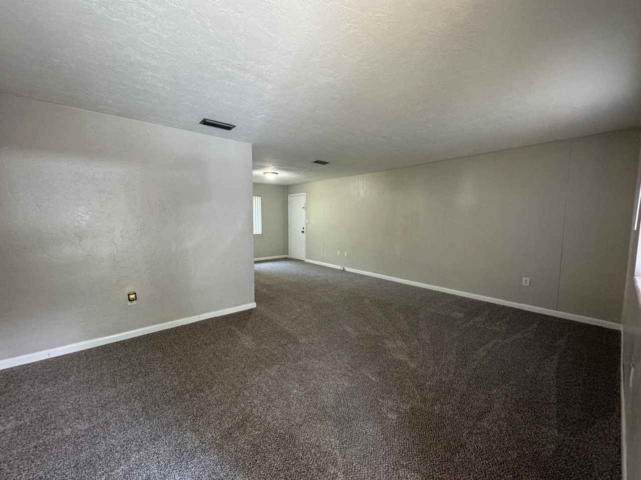 2046 Nw 31st Pl - Photo 2 of 9