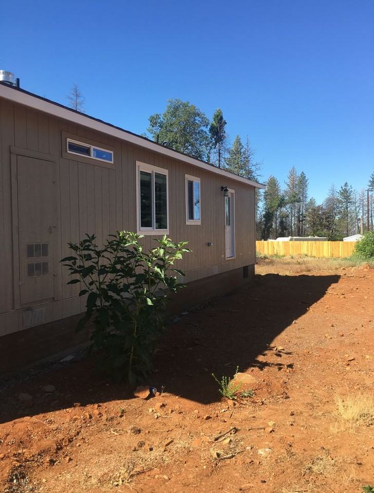 1209 Snowflake Ln - Photo 2 of 40