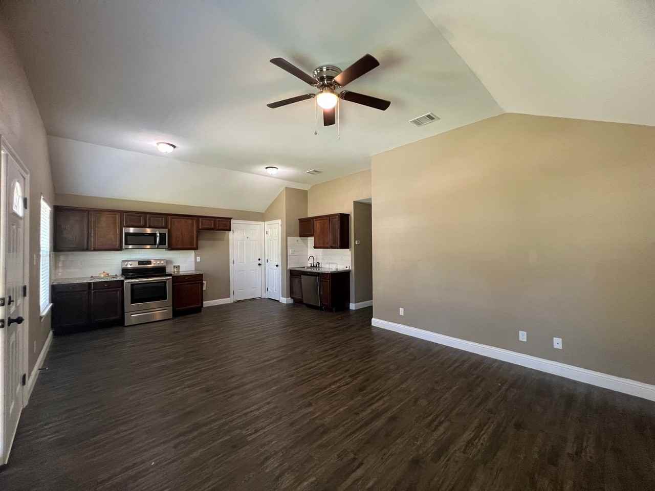 314 Caddo Ave - Photo 3 of 9