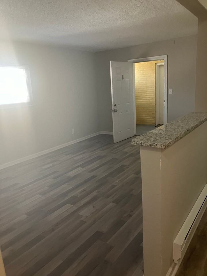 3600 Newport Avenue - Photo 6 of 10