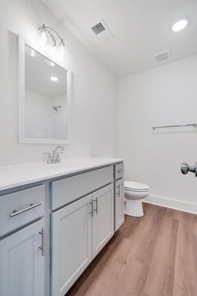 126 Hampton Cir - Photo 5 of 36