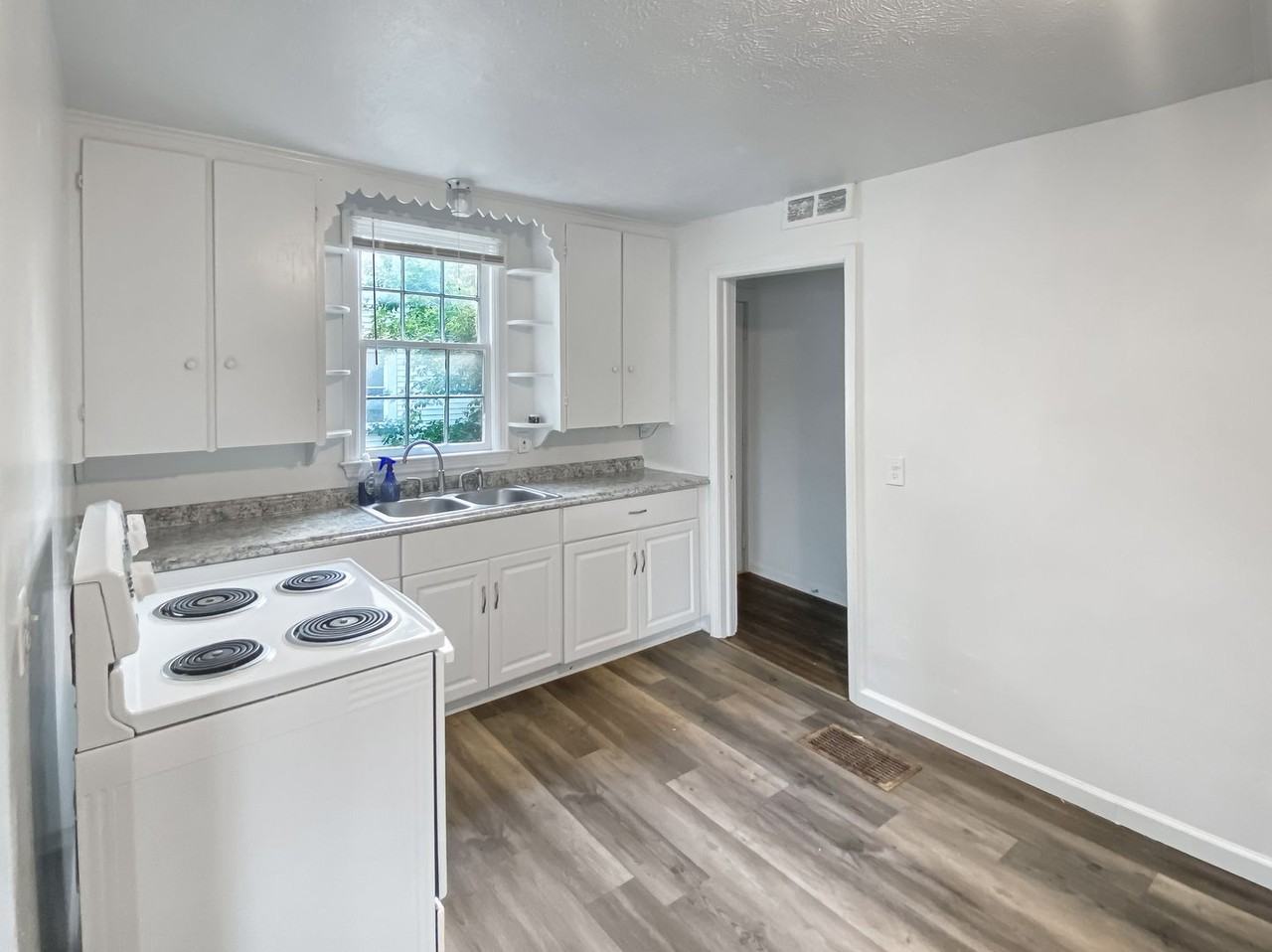 01730 - Averill135-137 - Photo 3 of 7