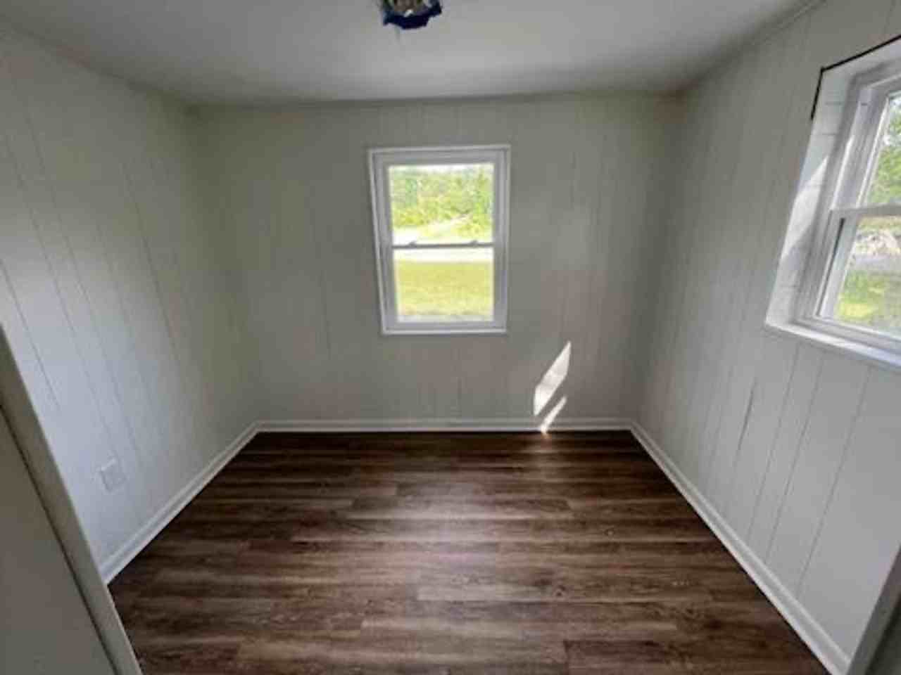 4437 Blue Ridge Blvd - Photo 3 of 6