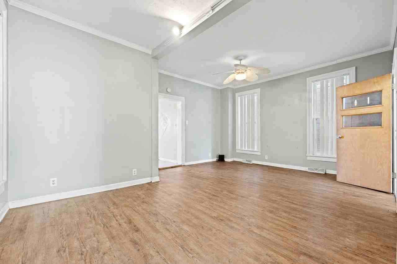 1314 West Washington Boulevard - Photo 2 of 17