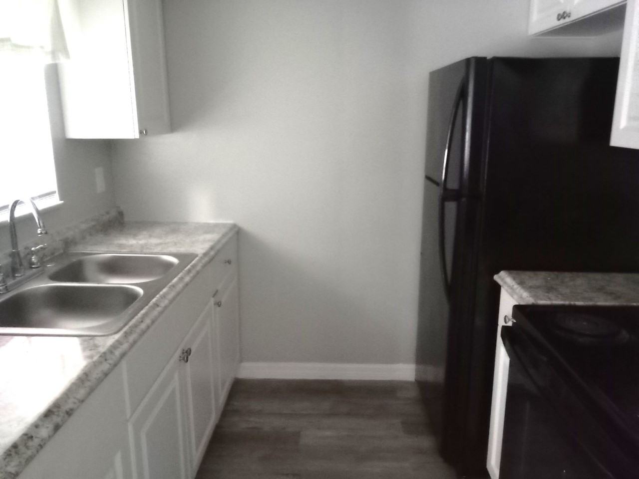 1225 Kennedy Rd - Photo 3 of 6