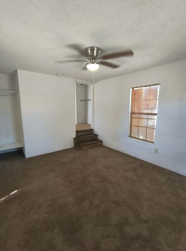2625 Webster St - Photo 6 of 9