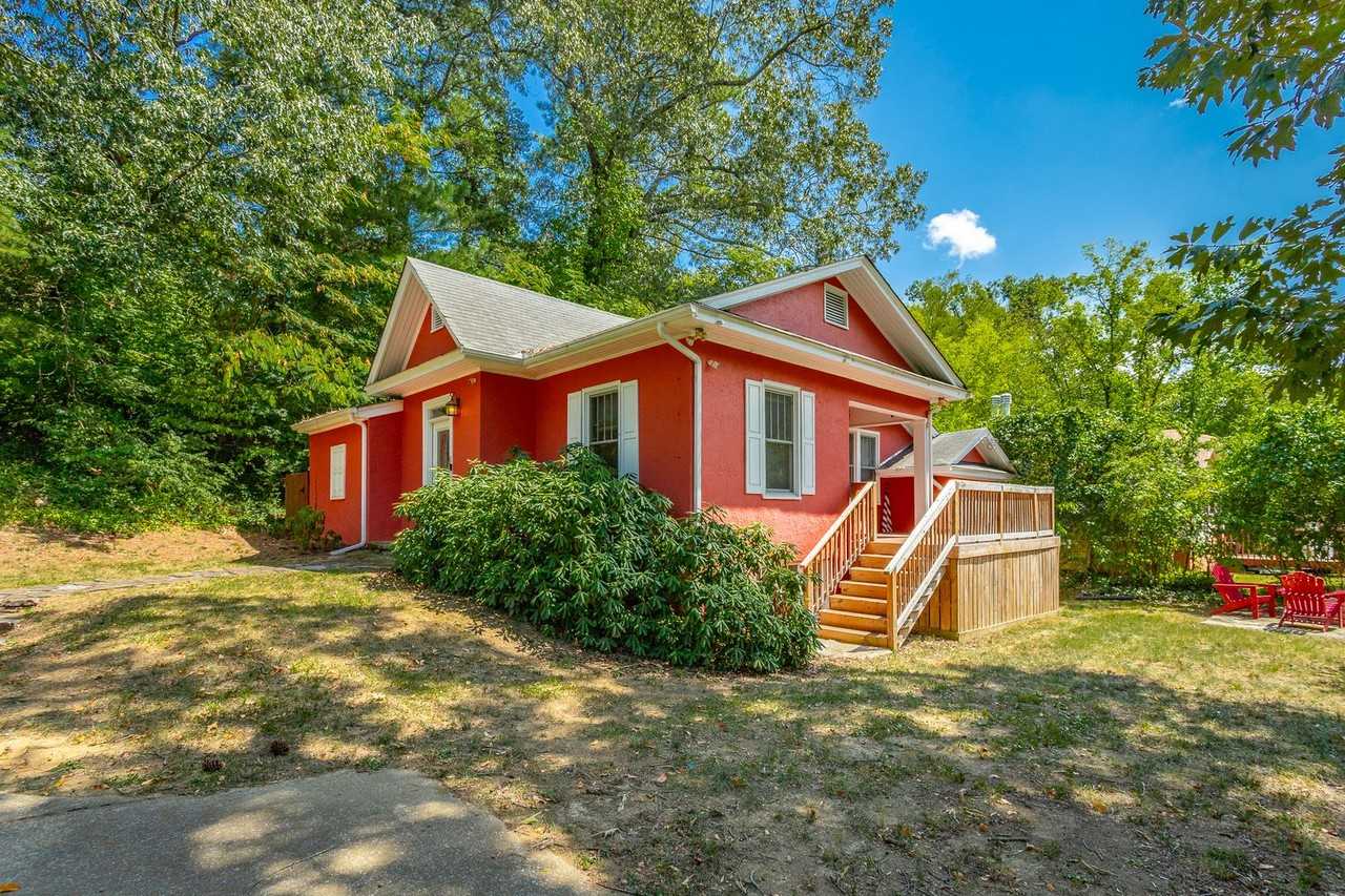 1300 Riverview Rd - Photo 3 of 30
