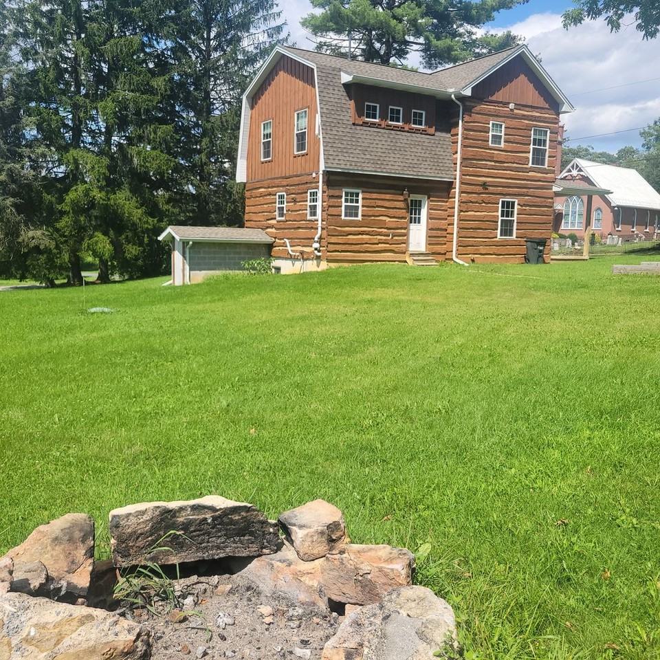 150 W Ridge Ln - Photo 2 of 21