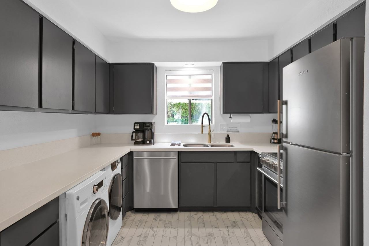 12100 Melville Dr #403D - Photo 4 of 44