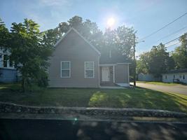 featured image of 1421 Center St