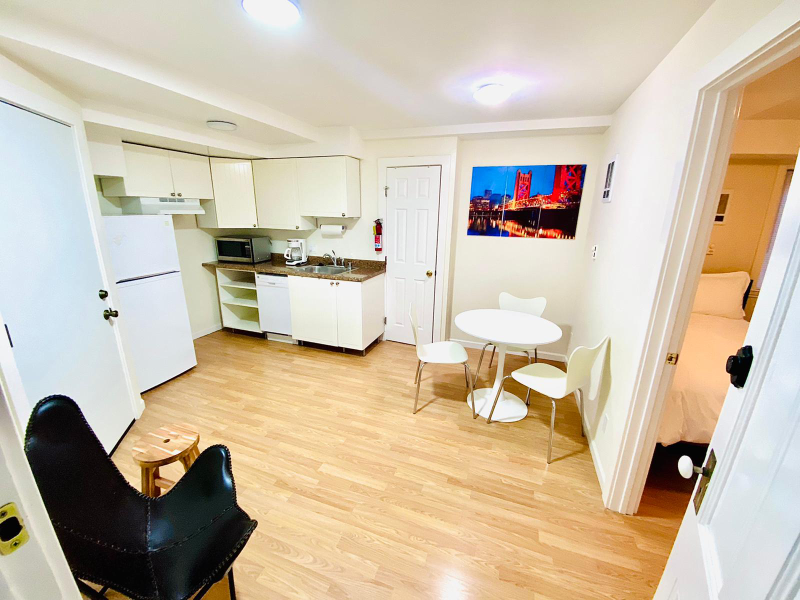 1880 Turk St - Photo 2 of 4